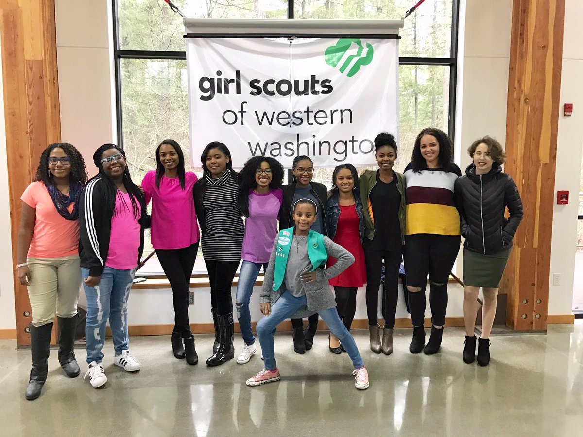 Ladies1stOrg's tweet photo. ✨Grateful these #queens came out for a fun photoshoot w/ @GirlScoutsWW  *Images from the shoot will go up on billboards around #Tacoma. https://t.co/zPM6jbx8An