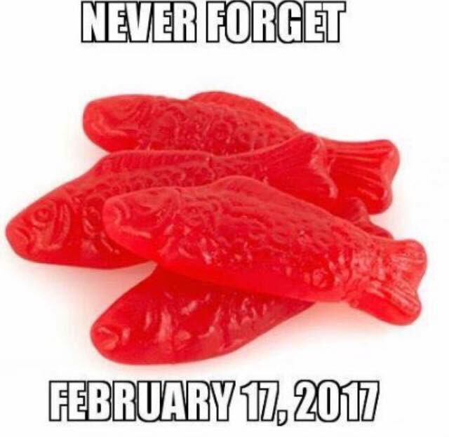 ShariLPhelps's tweet image. We&apos;re all thinking of you, Sweden!! ❤️❤️❤️ #swedenattack #USAsupport