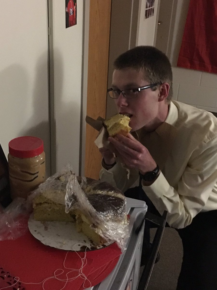 KohbasKafTips's tweet photo. Major #kaftip:
Look good ✔️
Eat good ✔️
Pc: @jcchur104 https://t.co/nNwhMO68zN