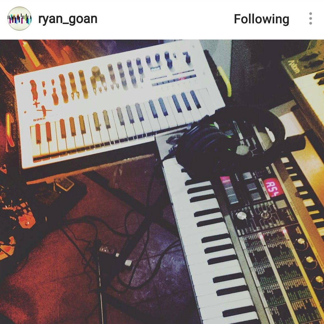 japssergio's tweet image. UltraGox's new toy, the Korg Minilogue eeza shweet!! With this, I can do a sequel to the debut #Japsuki album &amp;amp; call it Minilogue Whispers.