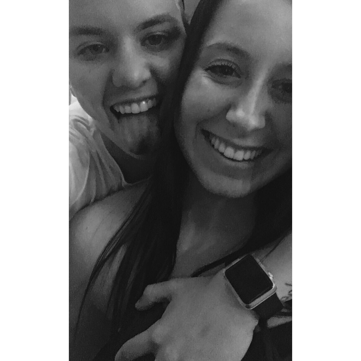 bre_kelly10's tweet image. My Favorite Person😻 #HandPlacement