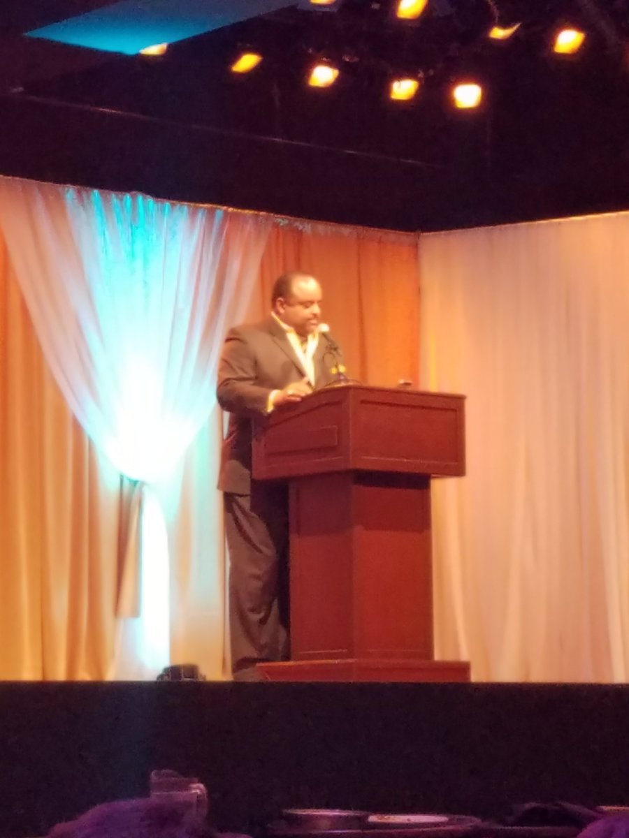 MrMarcPope's tweet photo. @rolandsmartin did an amazing job speaking facts tonight at the NYSABPRL Gala..Truly inspired tonight! Keep speaking the truth! #blackmedia https://t.co/URkGpxe43j