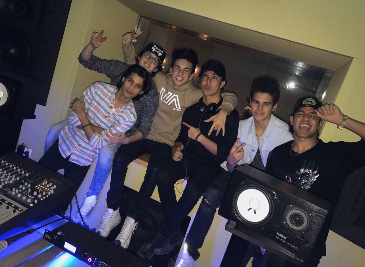 CNCOmusic's tweet photo. In the #Studio with our friend @iamdanielskye thinking about what we could do....  🎶🎙#Music #CNCO https://t.co/CTAg0jSkHO