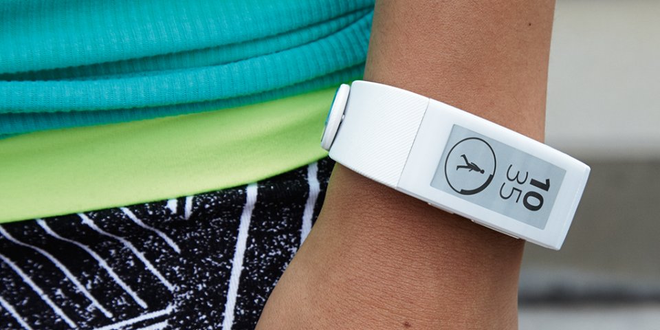 SonyPHinc's tweet photo. Your body is always working out. Let the #SmartBandTalk help you track those calories burned throughout the day! https://t.co/v9xAW9ks6V