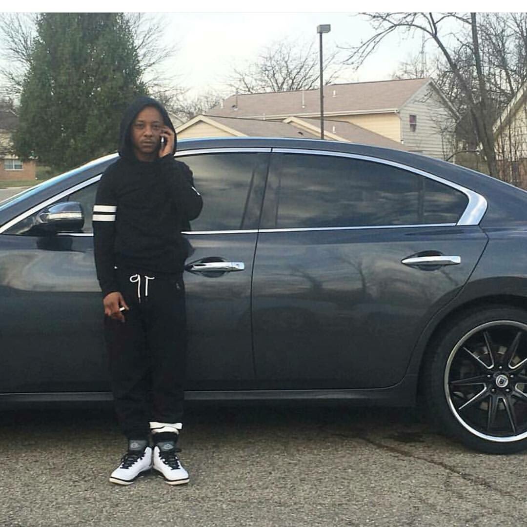 ThaaaDread's tweet photo. WAt up moe! Free u my nigga https://t.co/iDJeZBRQLy
