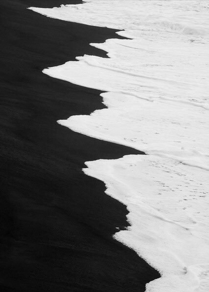 xInTheBeginning's tweet image. 