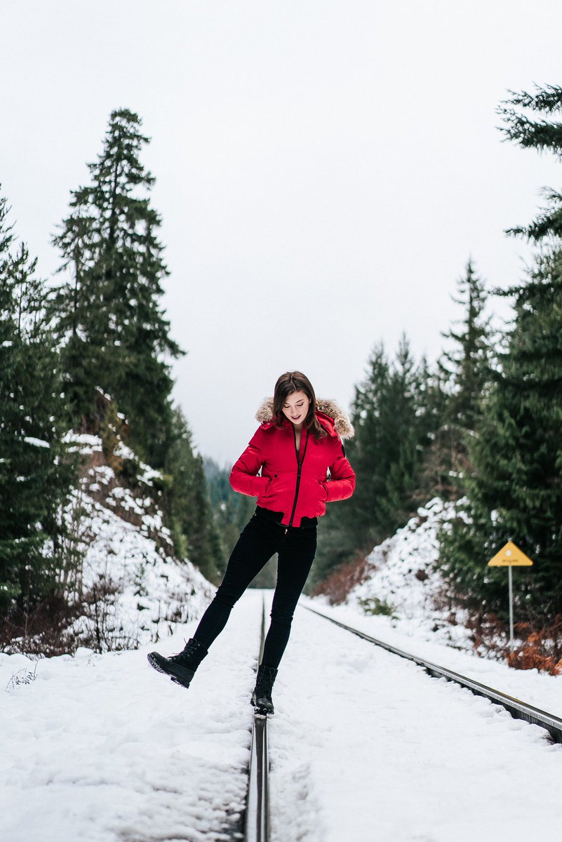 NobisInc's tweet photo. Stay energized this winter. The Harlow, our ladies bomber, has the perfect mix of fashion and function. #nobis

https://t.co/kAEZlOPWnL https://t.co/31bxIPLtF7