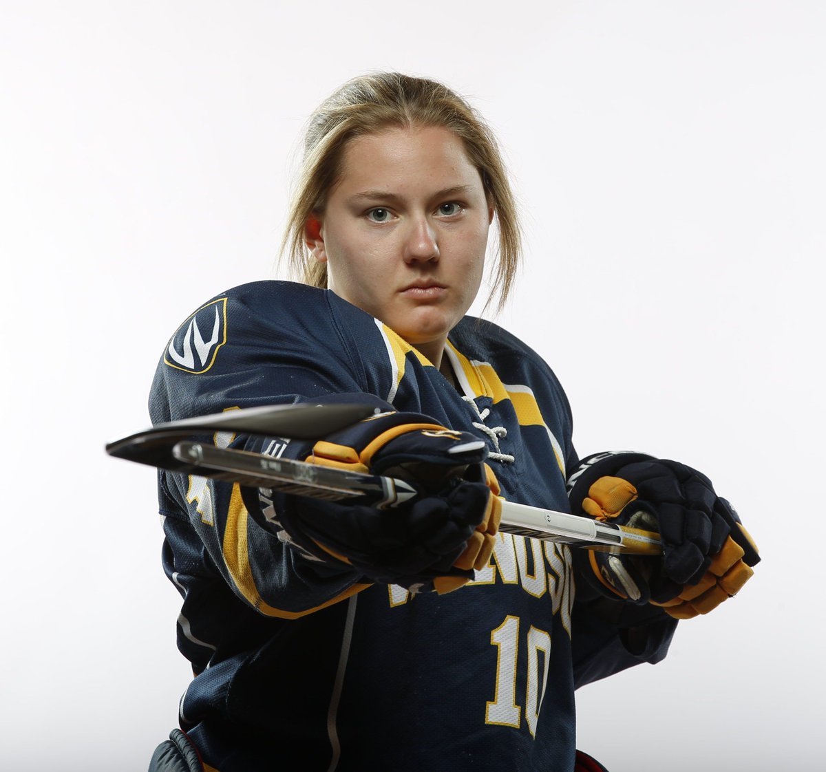 WindsorLancers's tweet photo. Congratulations to @krystinlawrence on winning the @OUAsport Women's Hockey scoring title!! #LancerFamily https://t.co/W11A0skD2J