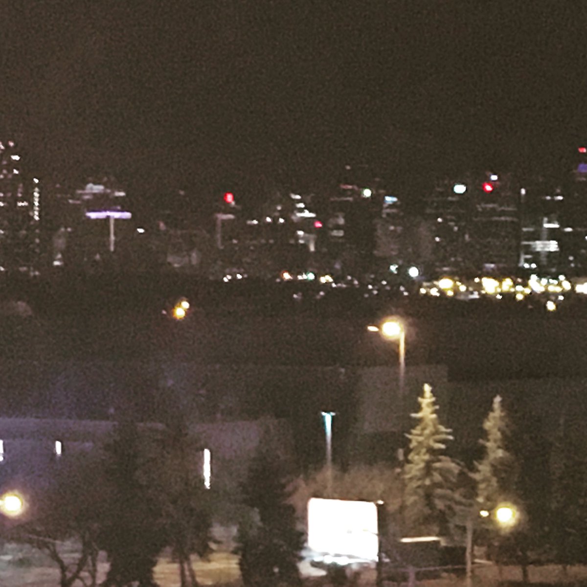 thecoliseuminn's tweet photo. Views from the Northside #Coliseuminn #Yeg # 780 
#beautiful #edmontonhotels #views #north https://t.co/kn5P4WAJkZ