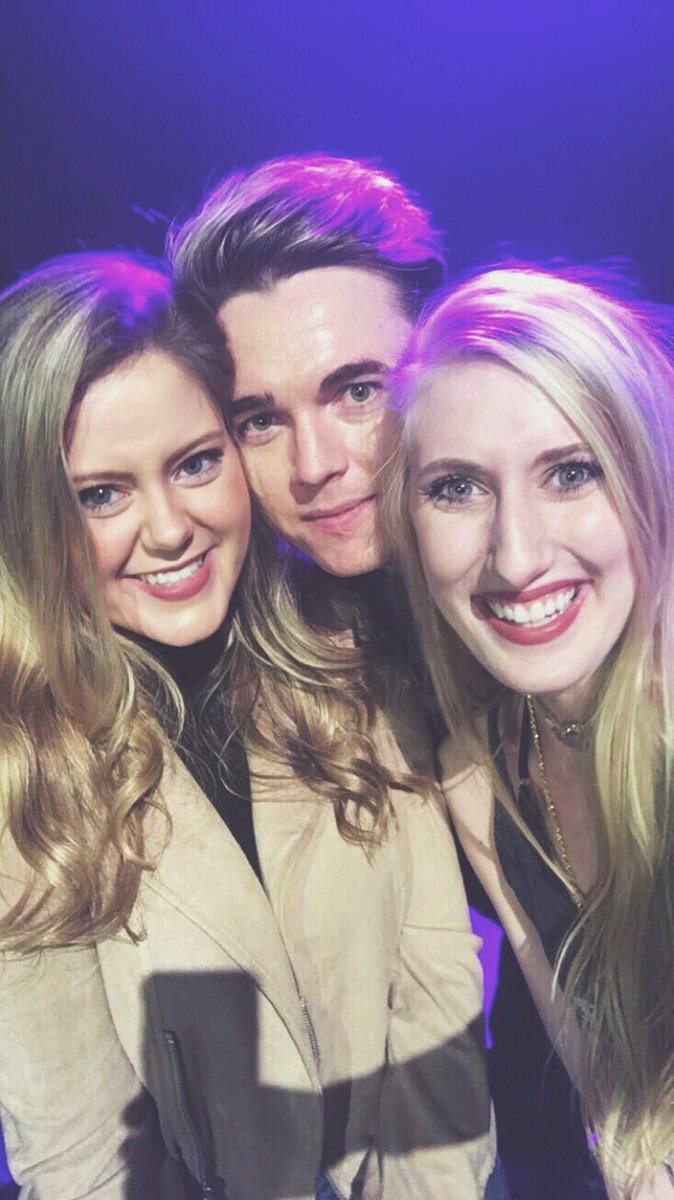 Sarah Jeffrey tweet media