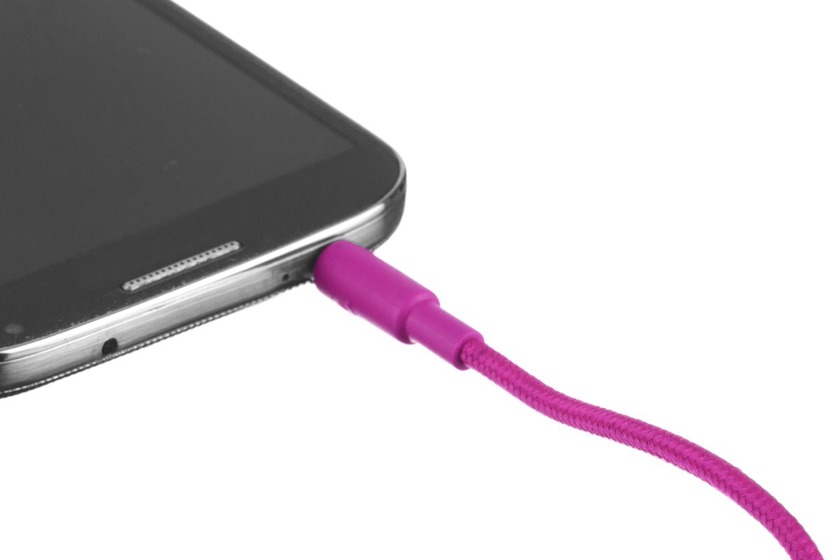 IncrediCables's tweet photo. Performance that keeps you going every step of the way. #cables #android https://t.co/ruL6am7BfL