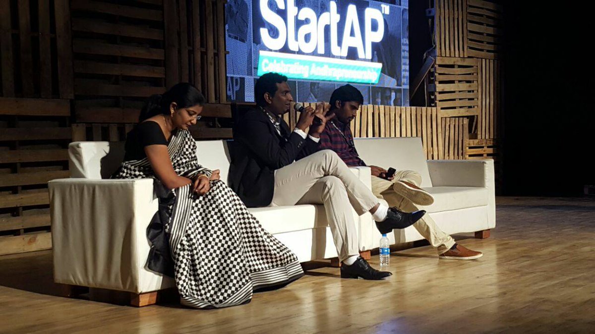 digitant's tweet photo. Importance of Branding and Design for Start-ups by @Gchoda at @startapfest #StartAP2017 #CelebratingAndhrapreneurship #branding https://t.co/qwfh9S30OR