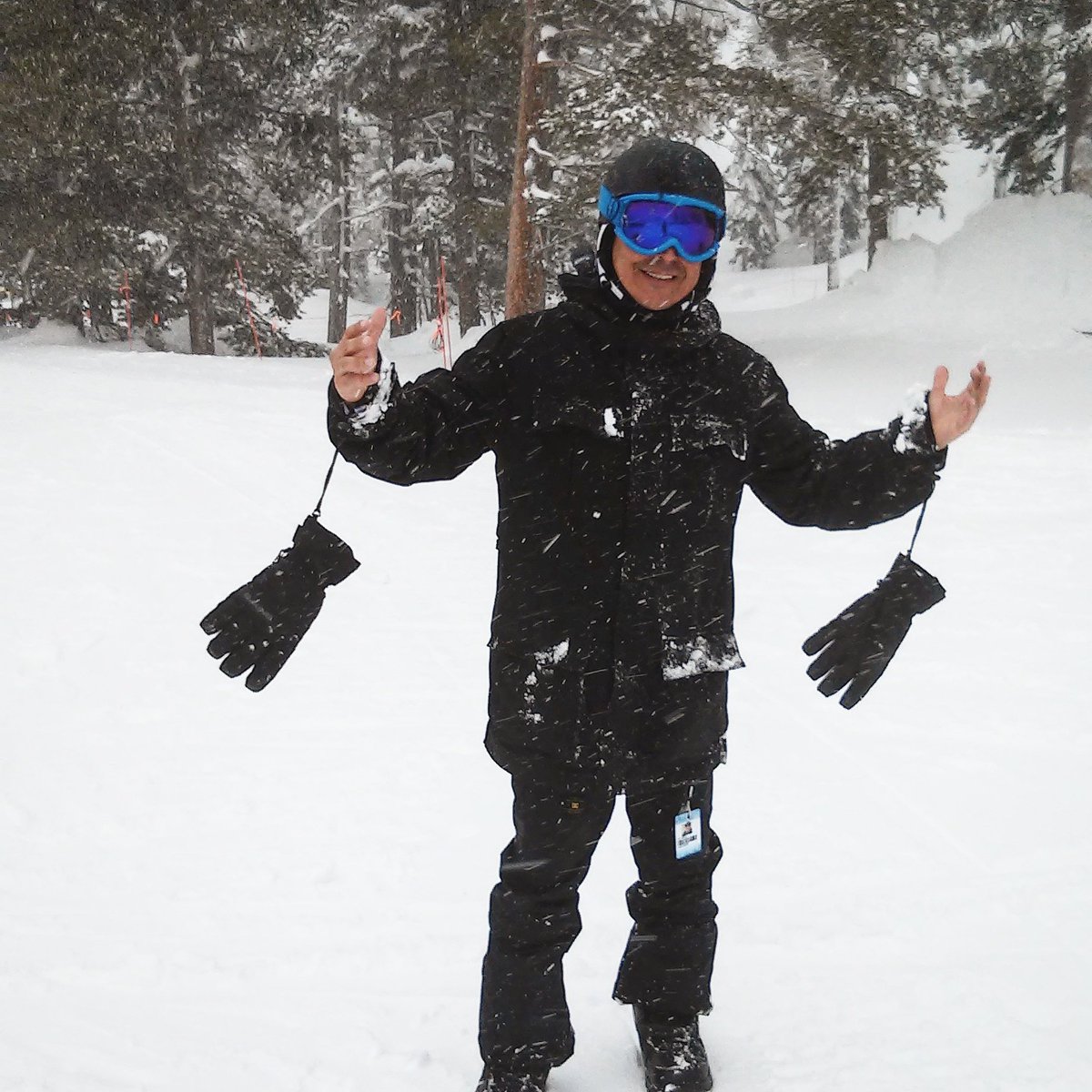 run4snow's tweet photo. Live For Snow ❄#liveforsnow #liveforwinter #livetoride #liveforpowder #winterrules #WinterWonderland #california #SouthLakeTahoe #snowdays https://t.co/ZFe40LKOk5