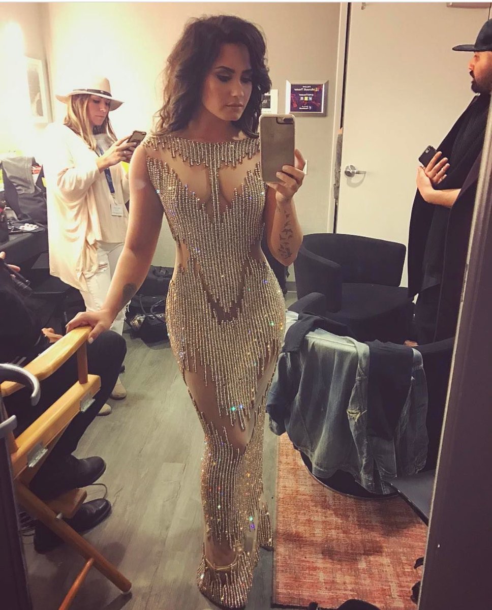 DemiCharmedLife's tweet image. it's ironic really... demi tells me to have self-esteem and then she does this. girl you a queen and i look like a potato k bYE 😭😂