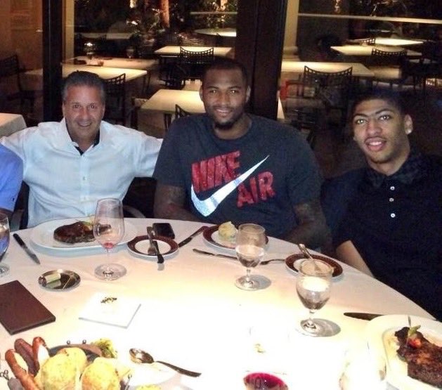 Oh shit there's pics of Calipari and Boogie and AD on the internet