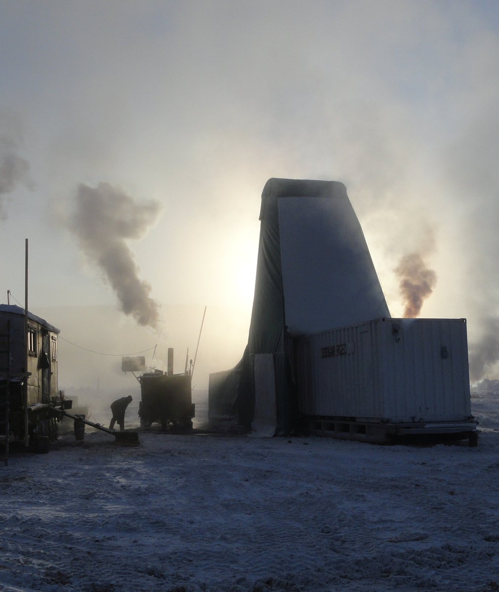 Sonic_Drilling's tweet photo. We're delighted our sonic drill rig photo was picked by @GeoDrilling for their Jan/Feb 2017 issue. Check it out to read the story behind it! https://t.co/Ro5JOl8dr3