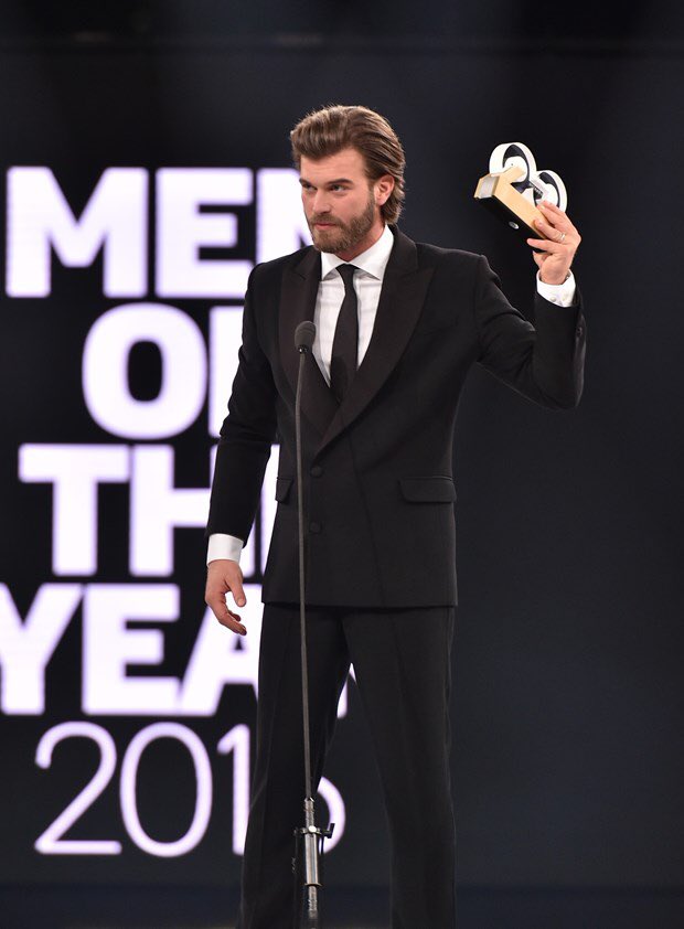 AnketDunyasix's tweet image. #Anket 
#EnginAkyürek RT 
#KıvançTatlıtug FAV 
Takip Etmeyenlerin Oyu Geçersizdir