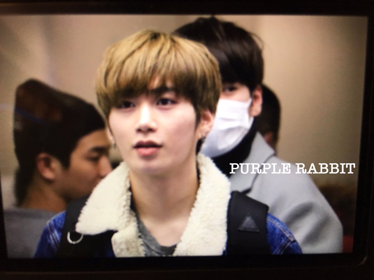 purplexrabbit's tweet photo. 170220 하네다공항 
#매드타운 #MADTOWN 
#대원 #박대원 #DAEWON https://t.co/5Fr1KhGCrl