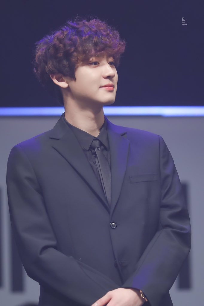 timemachine_cy's tweet photo. #찬열 #chanyeol 
L E T  M E  L O V E  Y O U https://t.co/sPGzMwLvjd