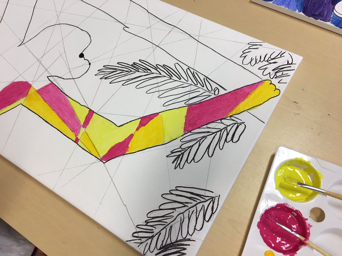 art4creativity1's tweet photo. Amazing Animal Abstracts! ART4 girls working on engagements directly onto canvas! #art4creativity #animalsinaction #creativelearning https://t.co/1SbIyjR3Qa