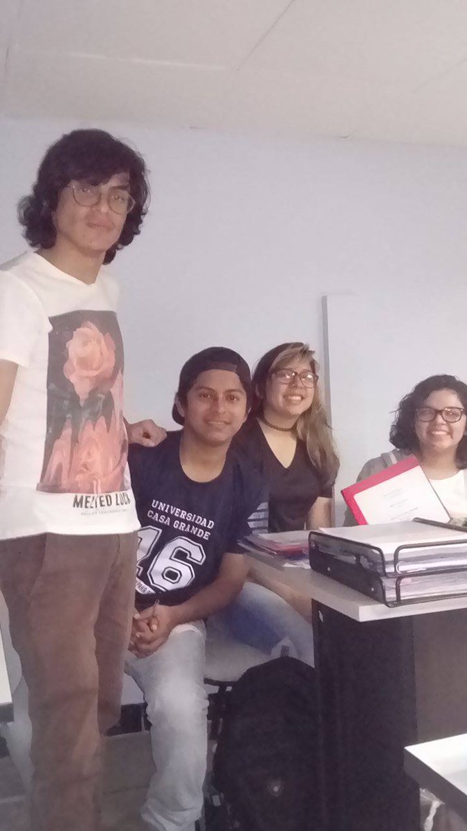 Michael96az's tweet photo. #nadeleng2g4 @MariaBerome @_JezabelN @instrumentofth1 @Michael96az @vanetita88 In this week we review the proyect and script. https://t.co/XFp1kp9FVc