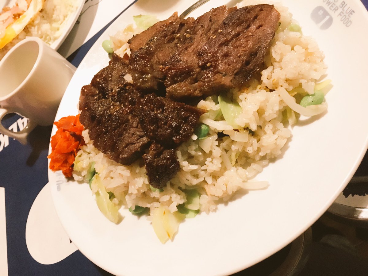 Fq1R5's tweet photo. UK行ってきたあ♡うまし。

クソお腹いっぱいなった😋笑笑

☆KANSAS CTIYビーフステーキ☆ https://t.co/c69nraBgg4