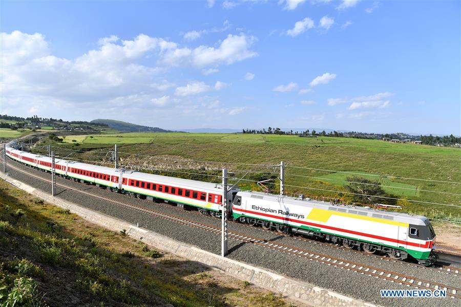 L'unification de l'Afrique passe aussi par le ferroviaire.  Djibouti et Addis-Abeba reliés par une nouvelle ligne. 
bit.ly/2ly6YP0
