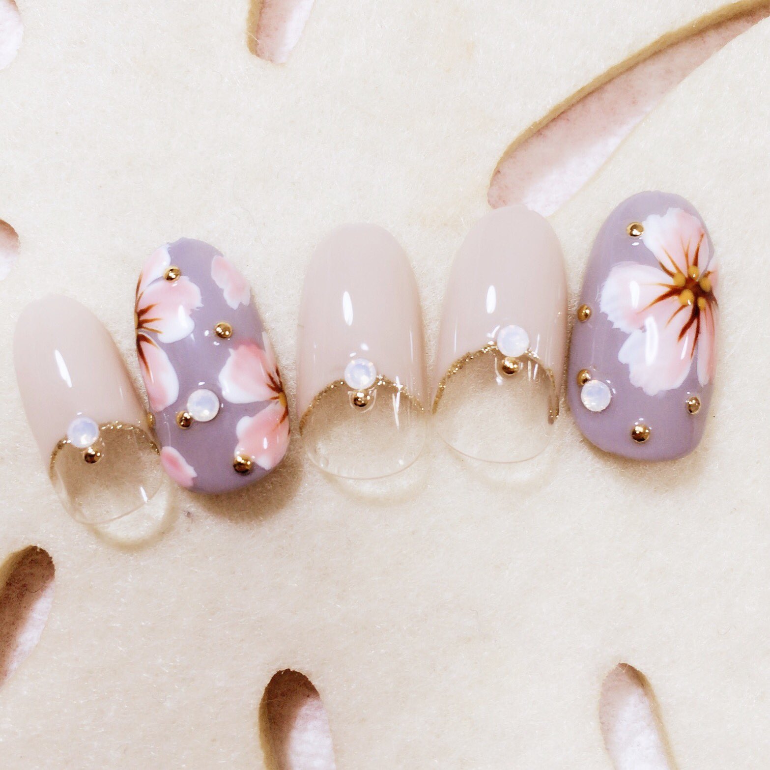 Kamaaina Nail 大人桜 ネイル Nails ネイルアート ネイルサロン Nail Spring ネイルデザイン 大人ネイル 桜ネイル 春ネイル 上品ネイル シンプルネイル オフィスネイル お花ネイル Kamaainanail カマアイナネイル 横浜保土ヶ谷 ネイルサロン