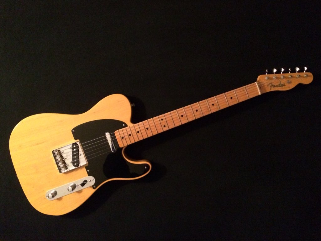 ThorkildJ's tweet photo. #fender #tele #telecaster #52telecaster #musik #lyd #TJ https://t.co/iBg2OVyVO8