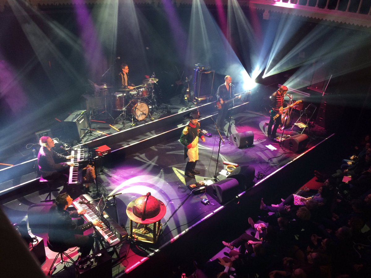 divinecomedyhq's tweet photo. Thanks to everyone who came to see #TheDivineComedy @ParadisoAdam x

Next stop: @RUTLiveLondon/@PalladiumLondon tomorrow

Photo @KatjavanNus https://t.co/MItkIwGHlk