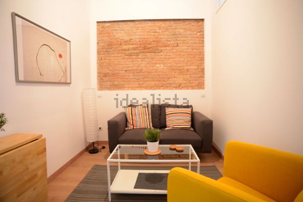 RubySlippersBCN's tweet image. Beautiful flat in the heart of Raval, two bedroom and internet. Available from 7th of March. 1200€ a month.
tinyurl.com/jamjtb9
