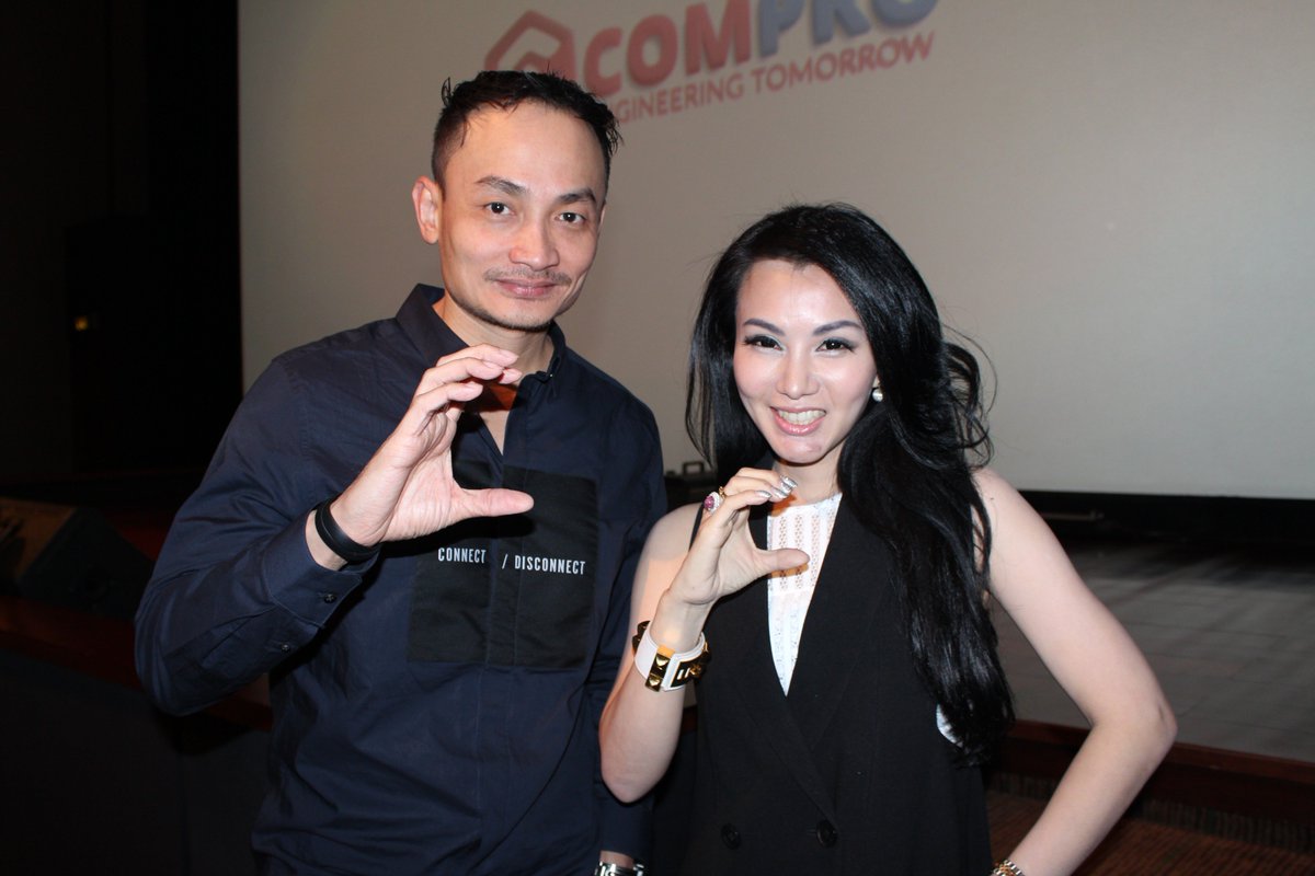 ComproIndonesia's tweet photo. Grand CPU Compro at XXI Lounge, Ciputra World Surabaya.
#Compro #ComproIndonesia #MobileApps #MobileApplicaton #BuildYourOwnMobileApps https://t.co/iq6KdJ8FnA