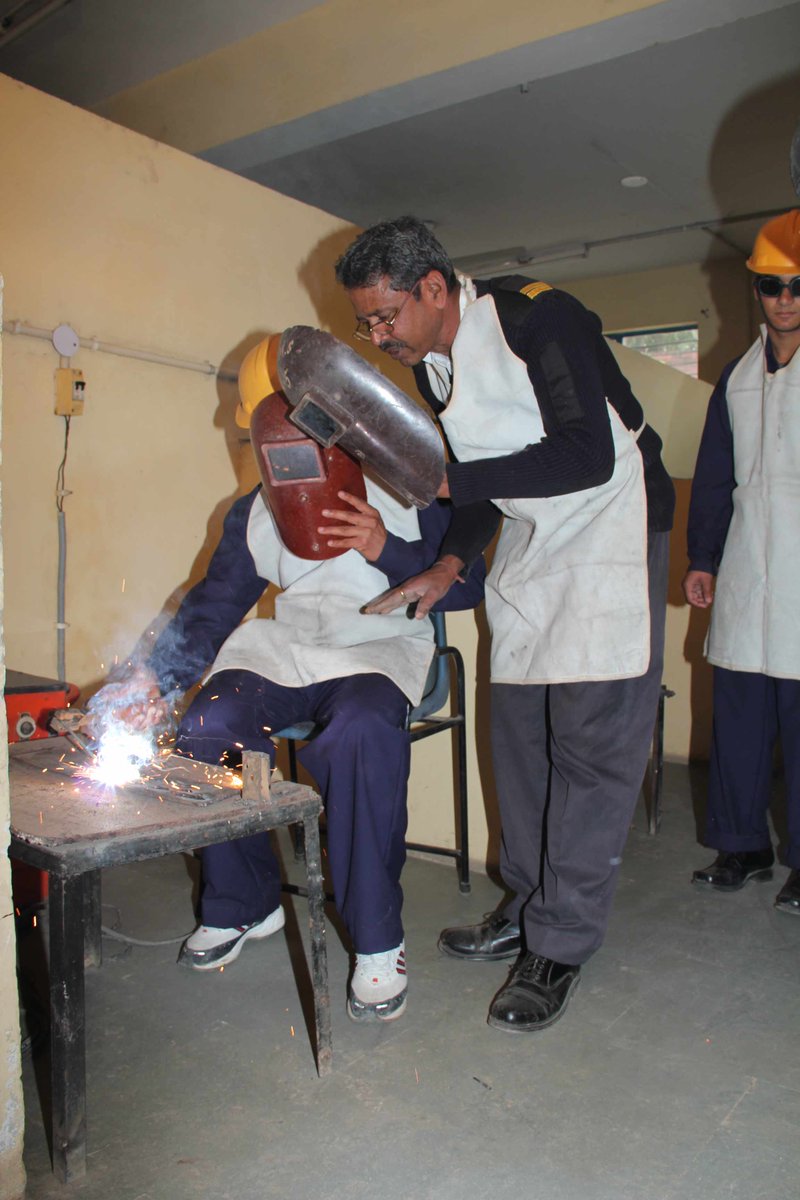 sri_ram_marine's tweet photo. #STCW2010
#STSDSD
#PersonalSurvivalTechniques
#PersonalSafetyandSocialResponsibility
#ElementaryFirstAid
#FirePreventionandFireFighting https://t.co/iKHqFJfo4l