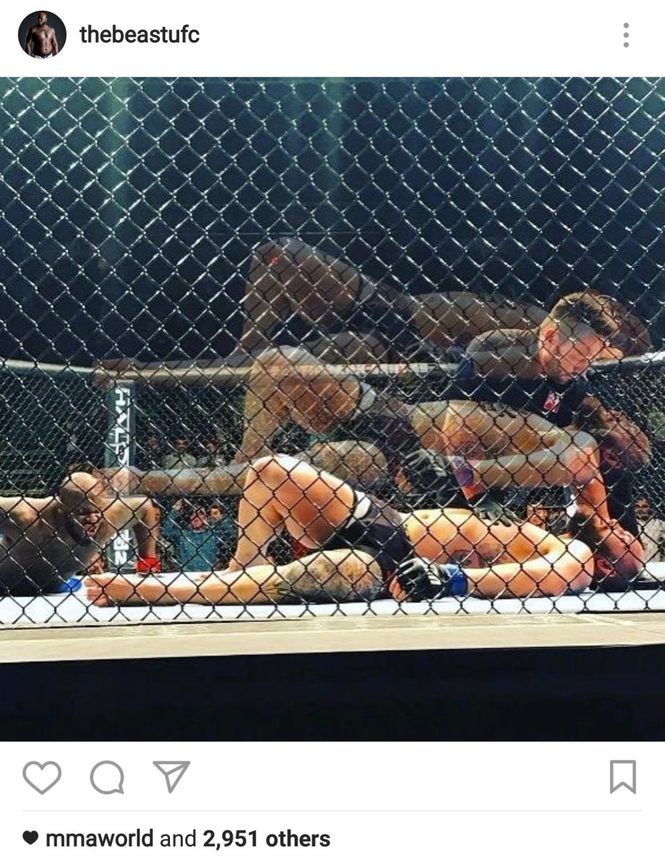 ChamatkarSandhu's tweet photo. Derrick Lewis is ruthless. https://t.co/L8X3ymLTvD https://t.co/Rk0pr1q6t8