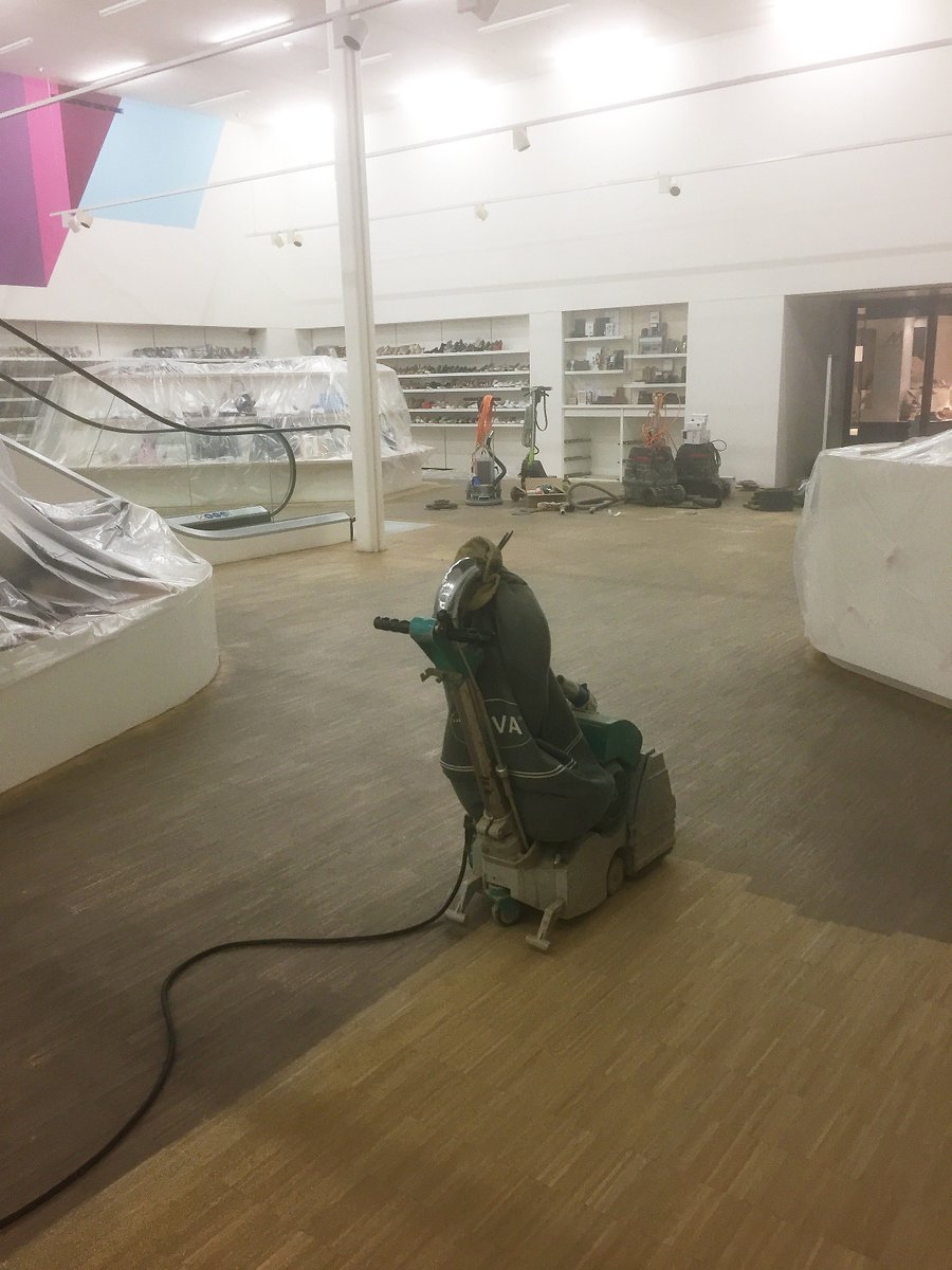 Moernaut_'s tweet photo. | Reminder | Work in progress! Vandaag zijn we uitzonderlijk gesloten wegens renovatie interieur. Benieuwd wat er anders zal zijn? ;-) https://t.co/Rk0cXkVnB1