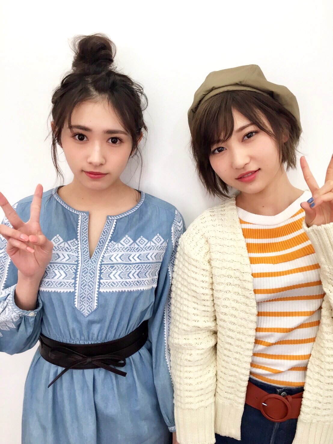 mina2017年4月号当選品 欅坂46 渡辺梨加志田愛佳サイン入りチェキ