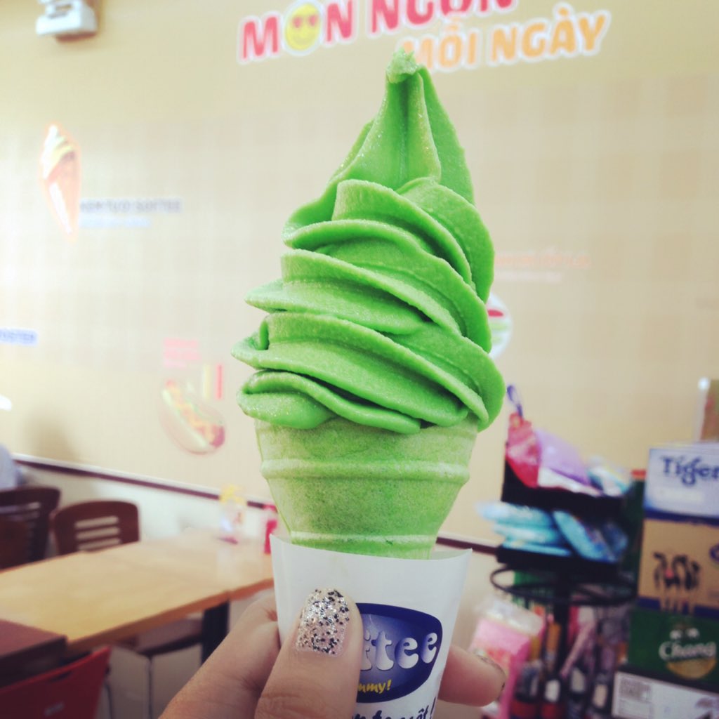 aprilandsummer_'s tweet photo. i'm a sucker for #Matcha💚
#HMCM #vietnam2017 🇻🇳 https://t.co/6FaalfPZ3t
