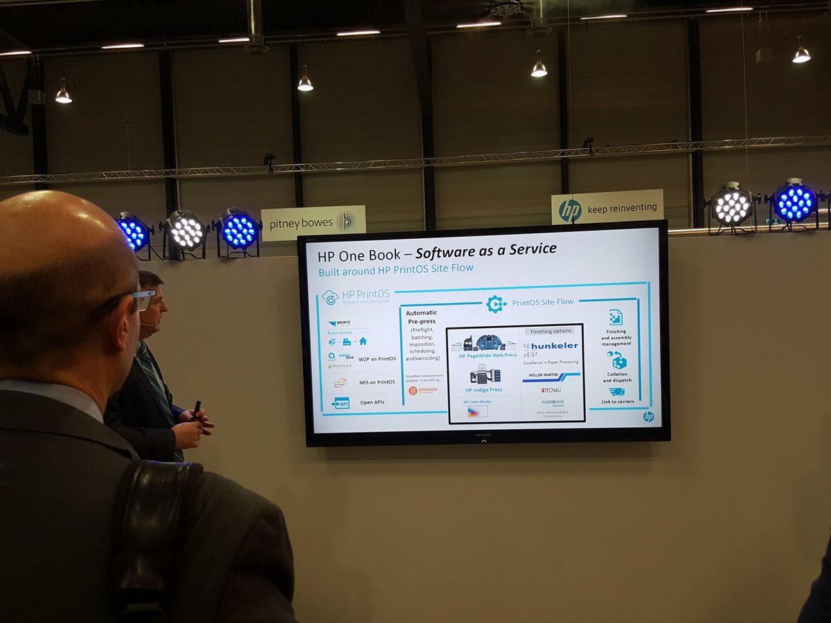 PrintMediaCentr's tweet photo. Team Bronte from @Rotomail_Italia  at #HID17 ... they are @HPGraphicArts #OneBook partners. Cool tech. Check it out. #publishing https://t.co/p5Af5BHmHy