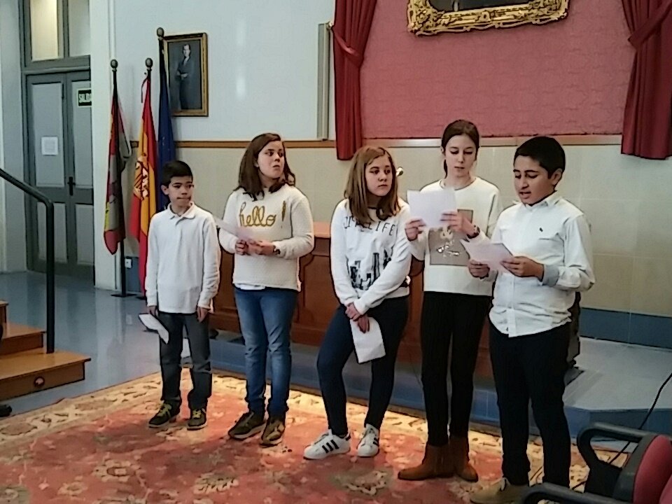 cfiezamora's tweet image. #LecturaCyL alumnos del CEIP Sancho II leen en público &quot;el príncipe destronado&quot; de Miguel Delibes @educacyl