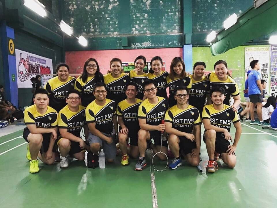 hailMSE's tweet photo. Congratulations to our sisses & brods of #TeamUSTFMS! 😄👏🏼
#NabalikAngKoronaSaEspaña 🐯🏆💛 #PalarongMedisina2017
#HailMSE ❤🦋 #HailGBE 💙🙌🏻 https://t.co/CVSY9v0OUv
