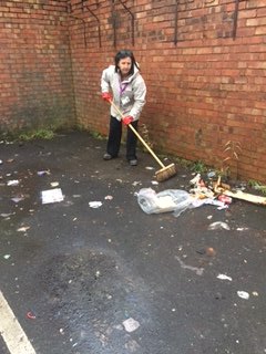 ScanlonWell's tweet image. Waterloo St  before &amp;amp; after the clear up. We need residents of glodwick to keep it that way @FirstForFCHO @Neat_Hhds