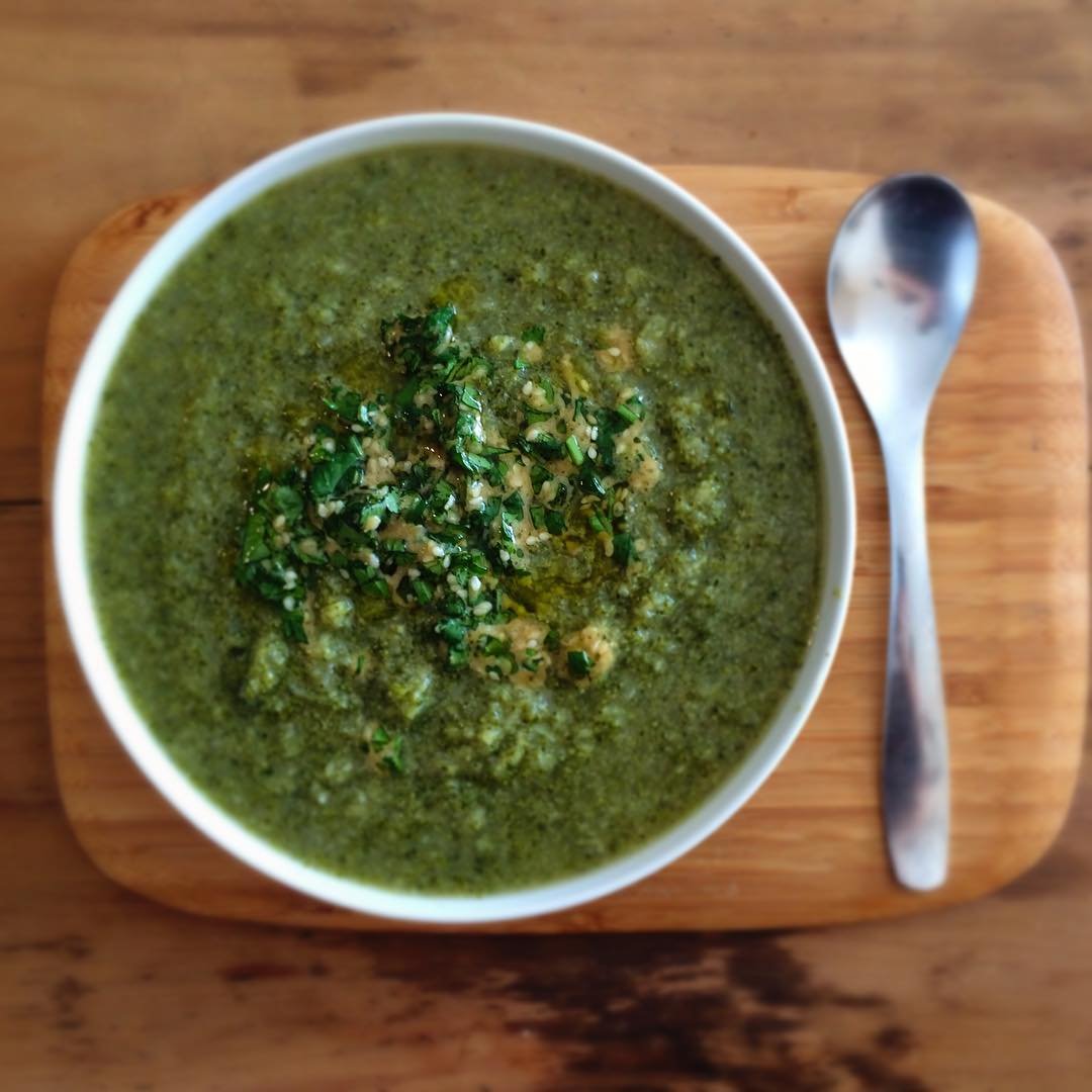 HemsleyHemsley's tweet photo. Superbly Simple Broccoli Soup from #GoodAndSimple (p64). Miso + pretty much anything = amazing every time! M x https://t.co/fLoN67maPX