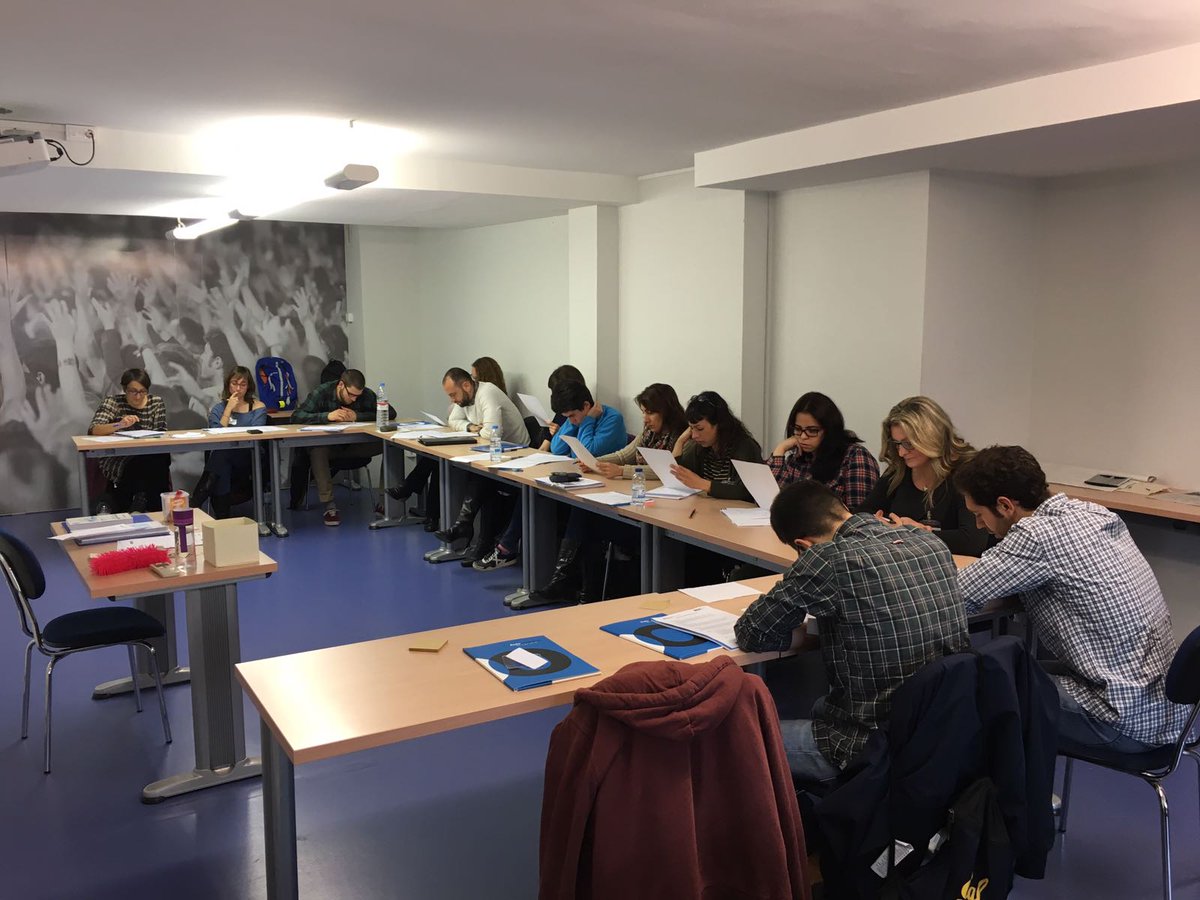 autoocupacio's tweet photo. Dissabte passat va començar amb el suport d'@encaminat el curs per treballadors d'Eines de #Coaching. Esperem que els serveixi de molt! https://t.co/j7qyEks0ev