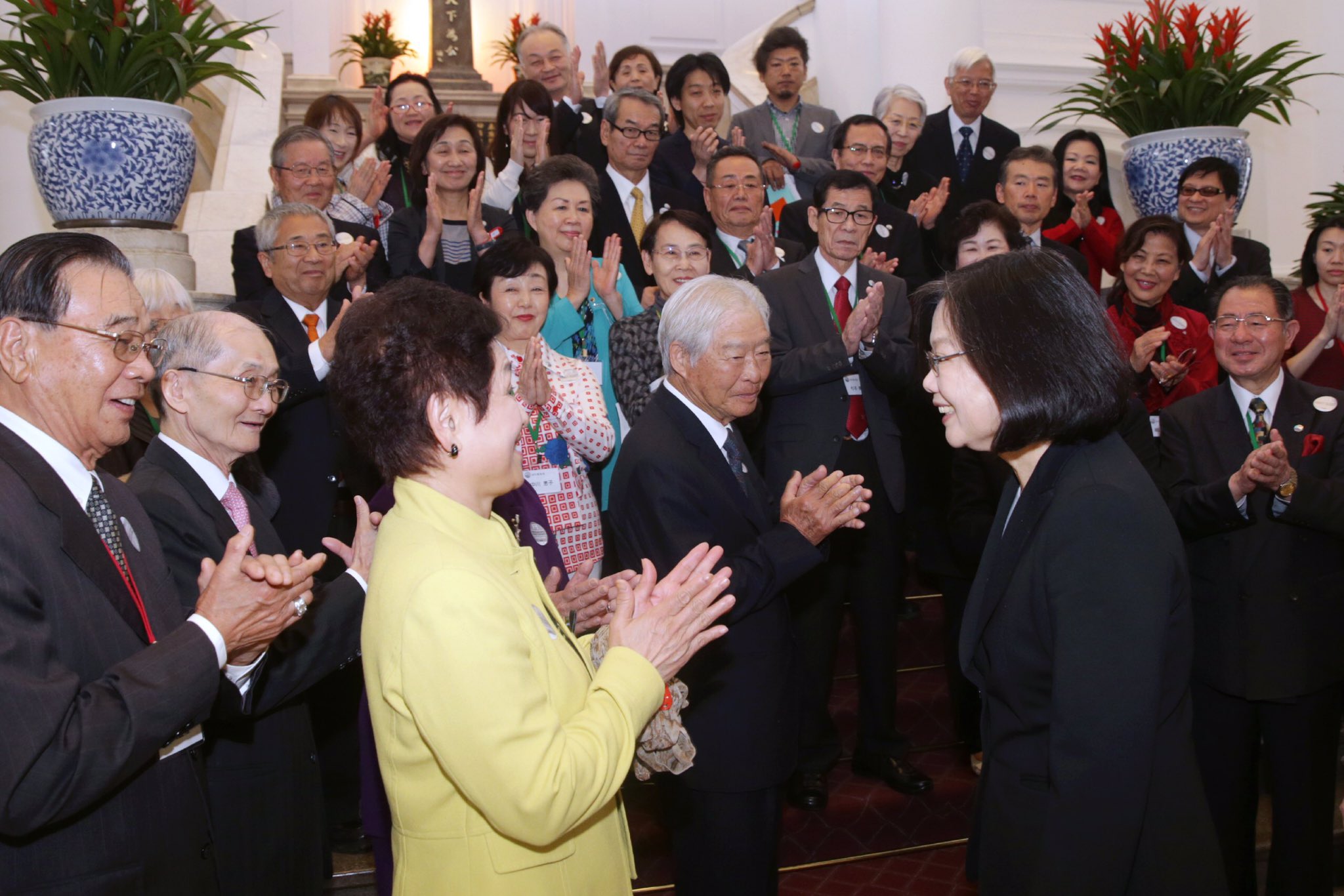 蔡英文 Tsai Ing Wen 大切な友人npo 育桜会 は 毎年約千本の河津桜苗木 を台湾へ贈って植栽するように活動してから もう１６年目に入りました それは台湾国民と日本国民の濃厚な友情の象徴でもあります 今回こそぜひ 台湾の河津桜の魅力を味わいま