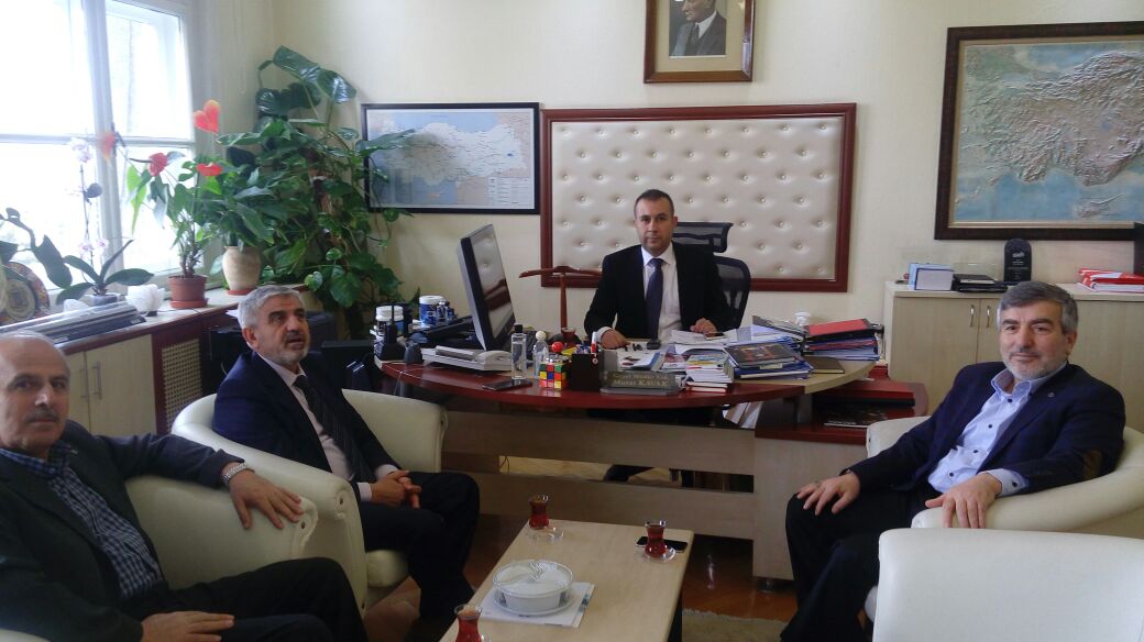 TCDD Genel Müdür Yardımcısı Sn.Murat Kavak beyi @ydvankara olarak makamında ziyaret ettik.

Ali Toköz 
Ankara Şube Başkanı