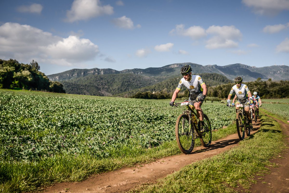 Quien avisa no es traidor.. nos vamos a la #ABR2017 con <a href="/JllordellaJoan/">Joan LLordella</a> e <a href="/ismaelventura/">Ismael Ventura</a> ganando en #gironesmtbchallenge. Good vibes! #mtb
