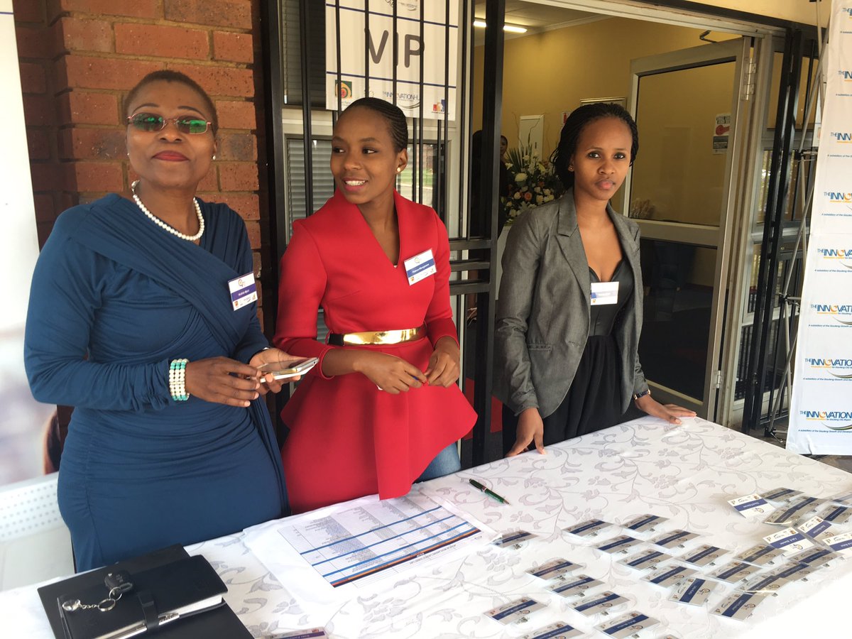 InnovHub's tweet image. Mins away from the #ekasiLabMohlakeng official launch😀We're so excited  @TheGGDA @mcleansibanda @GautengDED