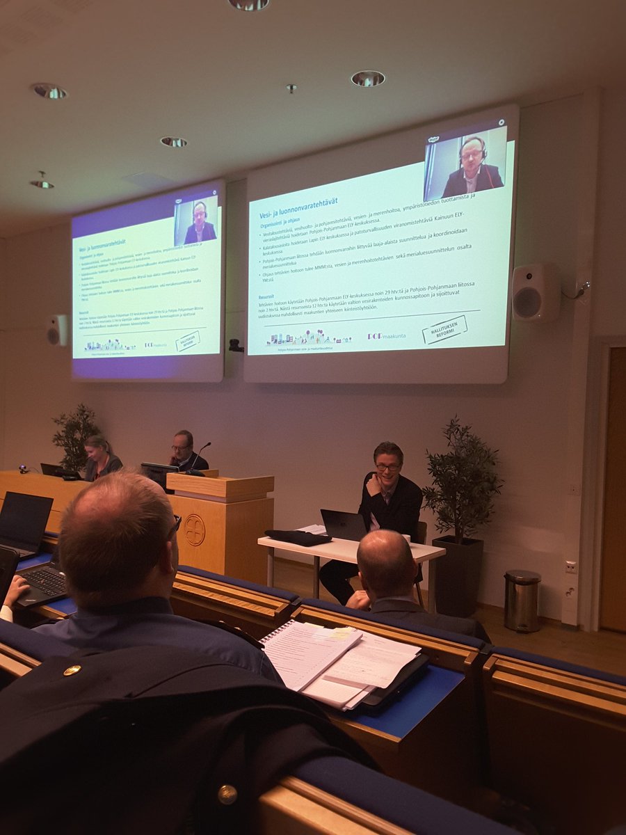 Pohde_fi's tweet photo. Maakuntauudistuksen ohry kokoontuu. Työryhmä nelosen raporttia esittelemässä @timolehtiniemi #popmaakunta #maakuntauudistus https://t.co/XckNVCSteH