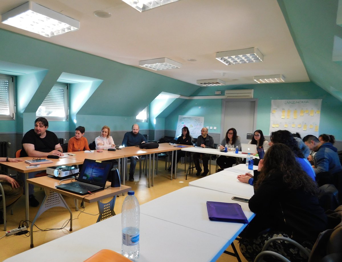 ¡#Cuencantada sigue trabajando en equipo! ¿Nos conoces?😎🚀 <a href="/aytocuenca/">Ayuntamiento de Cuenca</a> @2015Mariscal <a href="/Vocesdecuenca/">Voces de Cuenca</a> <a href="/SERcuenca/">SER Cuenca</a> lanzaderasdeempleo.es/lanzaderas/cue…