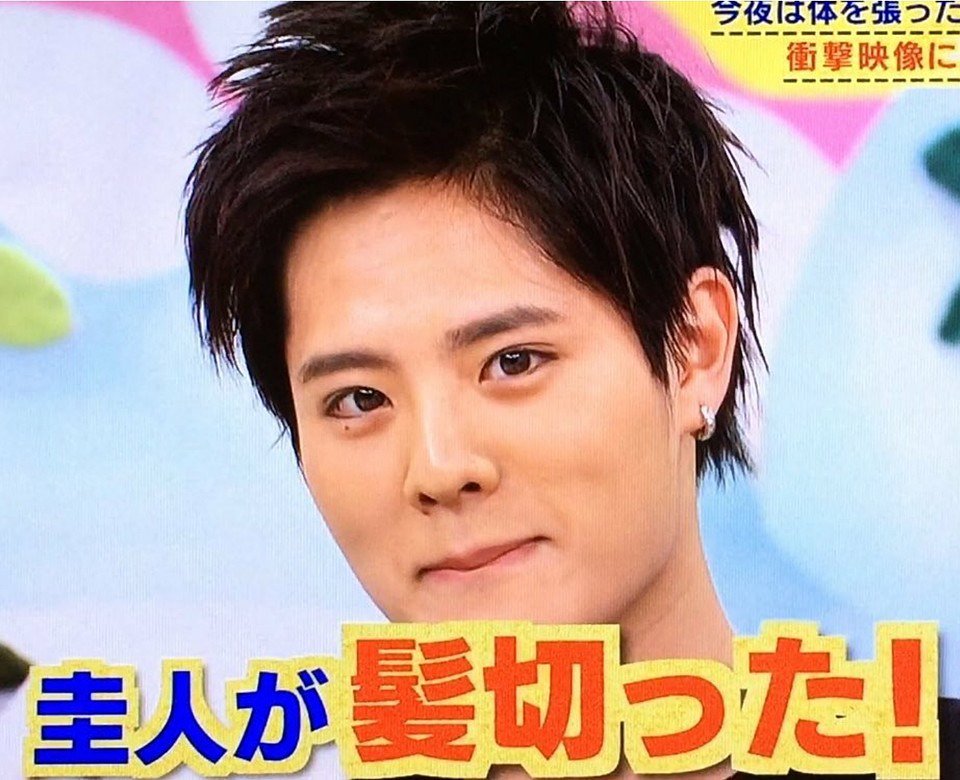 yama509hika122's tweet photo. 第九弾❕
どっちの髪型が好き❔
１枚目→RT
２枚目→いいね
どっちも→RT&amp;いいね

#RTしてくれたとびっこさん全員フォロー
#いいねしてくれたとびっこさん全員フォロー
#とびっこさんスルー禁止 https://t.co/zkdIme0xHD